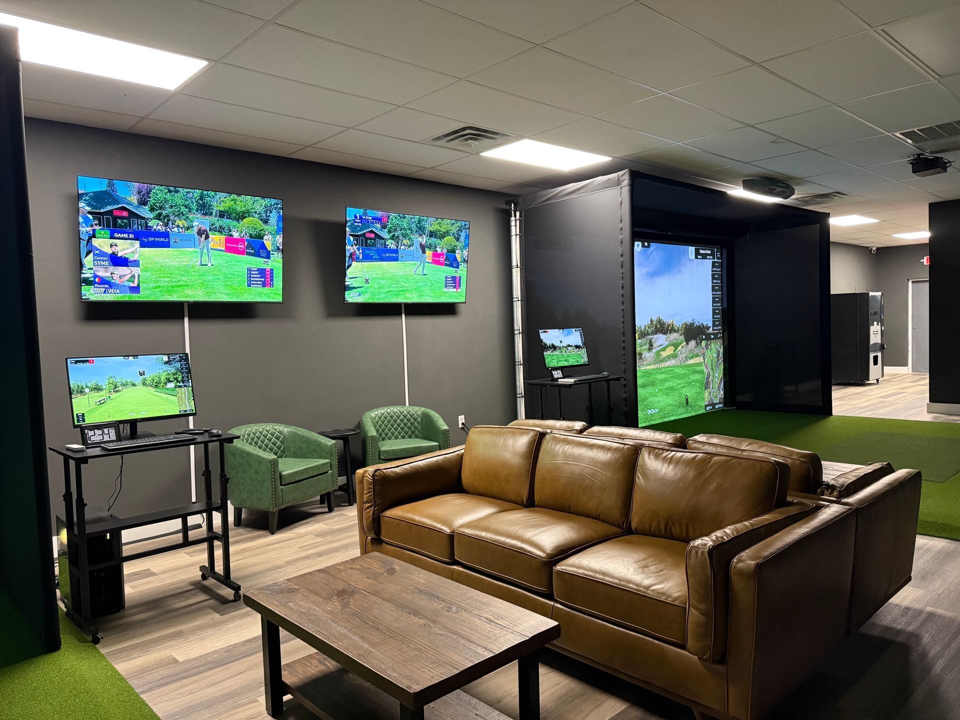 Inside Tee Time Granbury